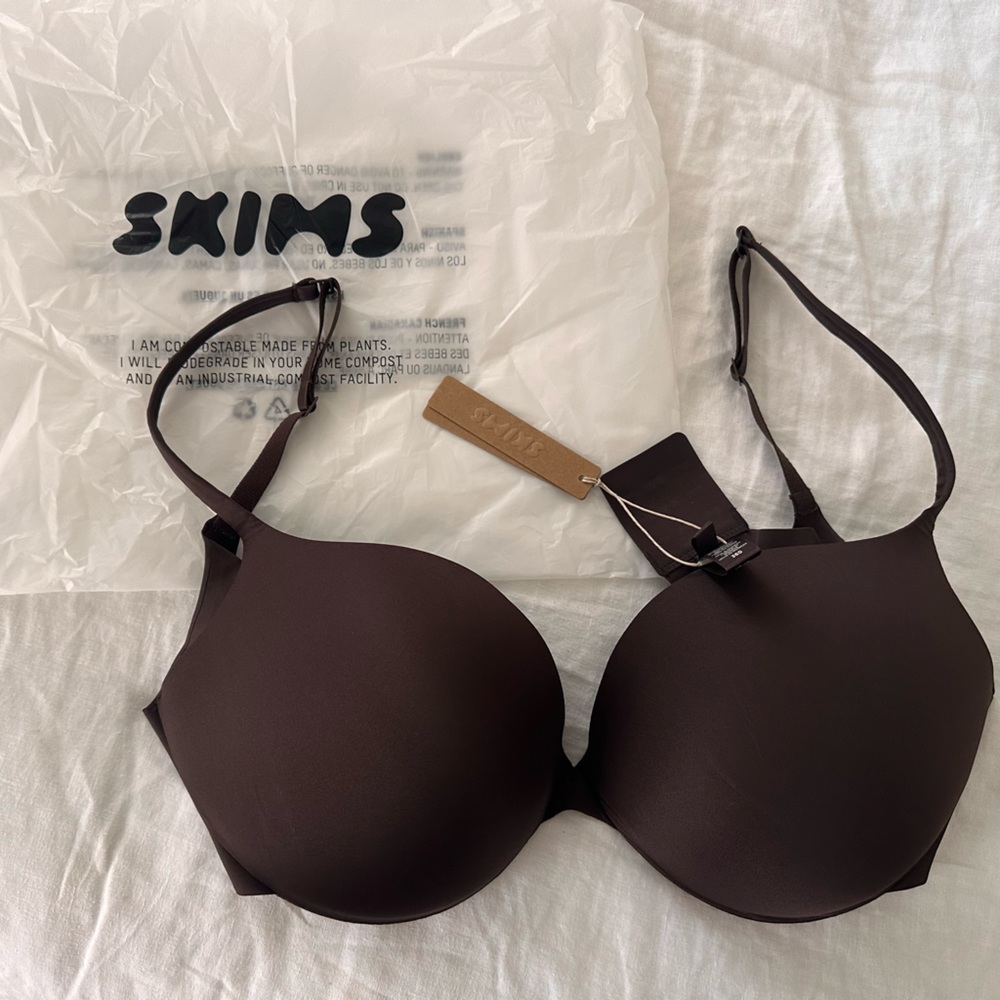 SKIMS Teardrop Push Up Bra - Color Espresso size 36D